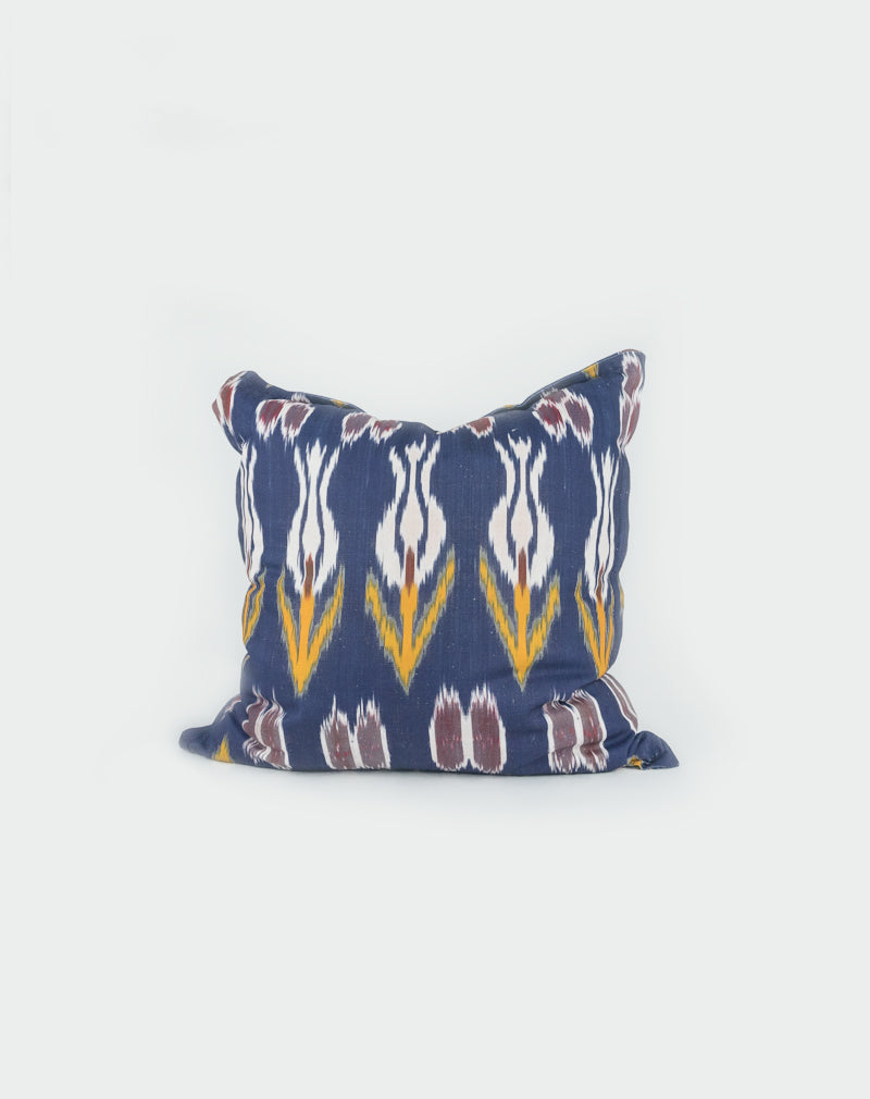 products/pillow-blue.jpg