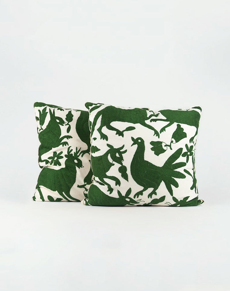 products/green-animal-pillow-duo.jpg